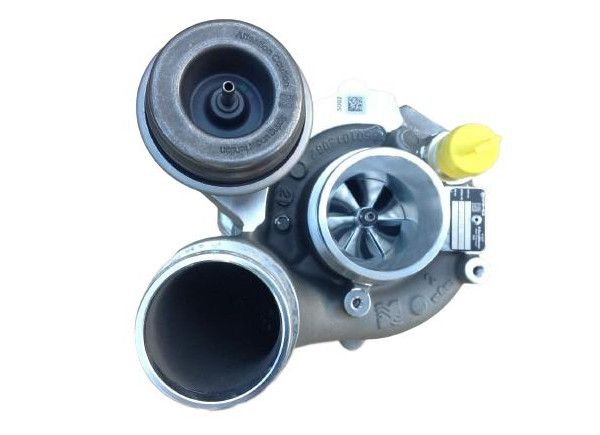 Turbo Mercedes C E AMG 4.0 18559700007